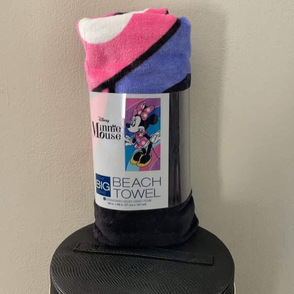 Disney Minnie Mouse Beach Towel